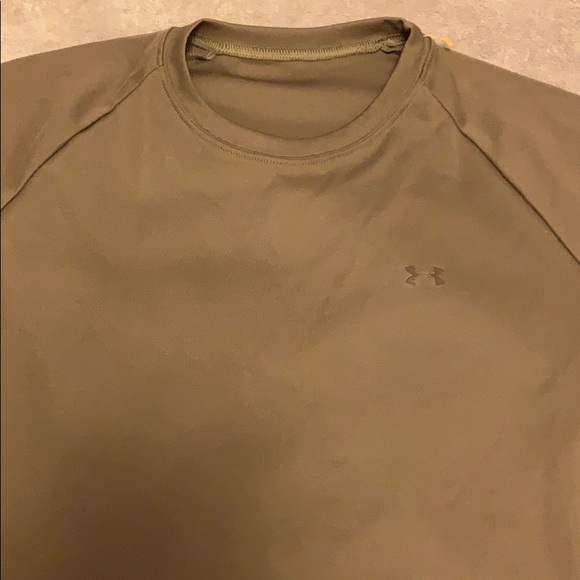 Under Armour shirt - Picture 2 of 3